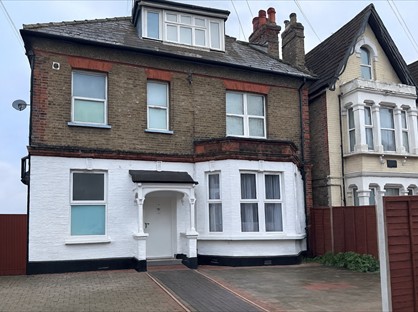 Studio Flat, The Limes Avenue, N11