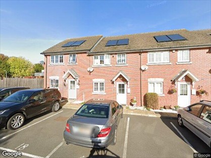 3 Bed Terraced House, St. James Drive, RM3