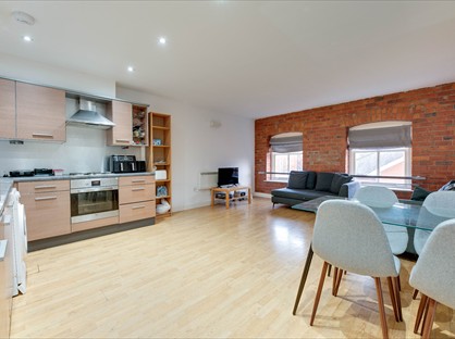 3 Bed Flat, Pandongate House, NE1