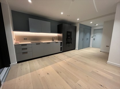 Studio Flat, Chandlers Avenue, SE10