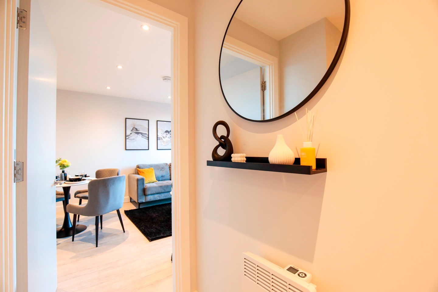 2 Bed Flat, Block B, M5 photo 4