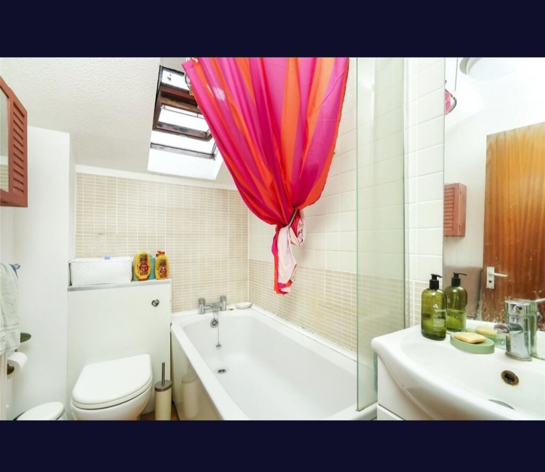 Additional image 5 of Room in a Shared House, Webbs Close, OX2, N1 7GU