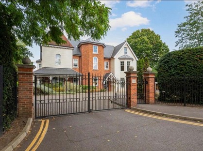 2 Bed Flat, Weybridge, KT13