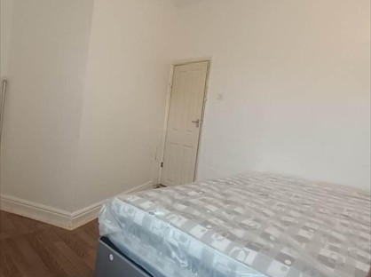 Room in a Shared House, Norway Street, M6