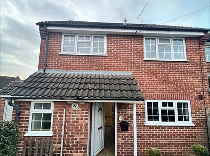 3 Bed End Terrace, Wolfe Road, GU12