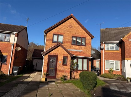 3 Bed Detached House, Raglan Close, CV11