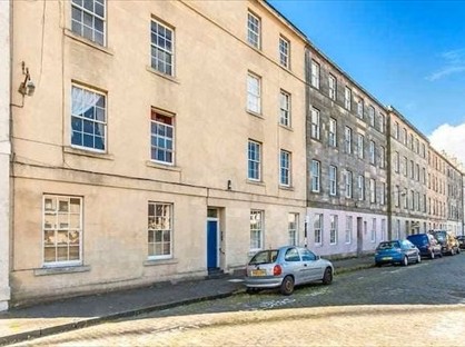 Room in a Shared Flat, Parkside Street, EH8