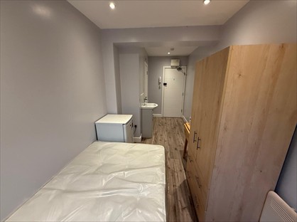 Studio Flat, Ribchester Avenue, UB6