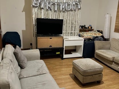 Room in a Shared House, Burley Road, LS4