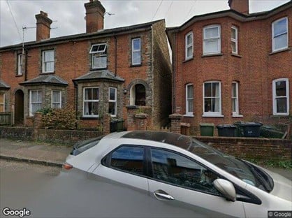 1 Bed Flat, Martyr Road, GU1