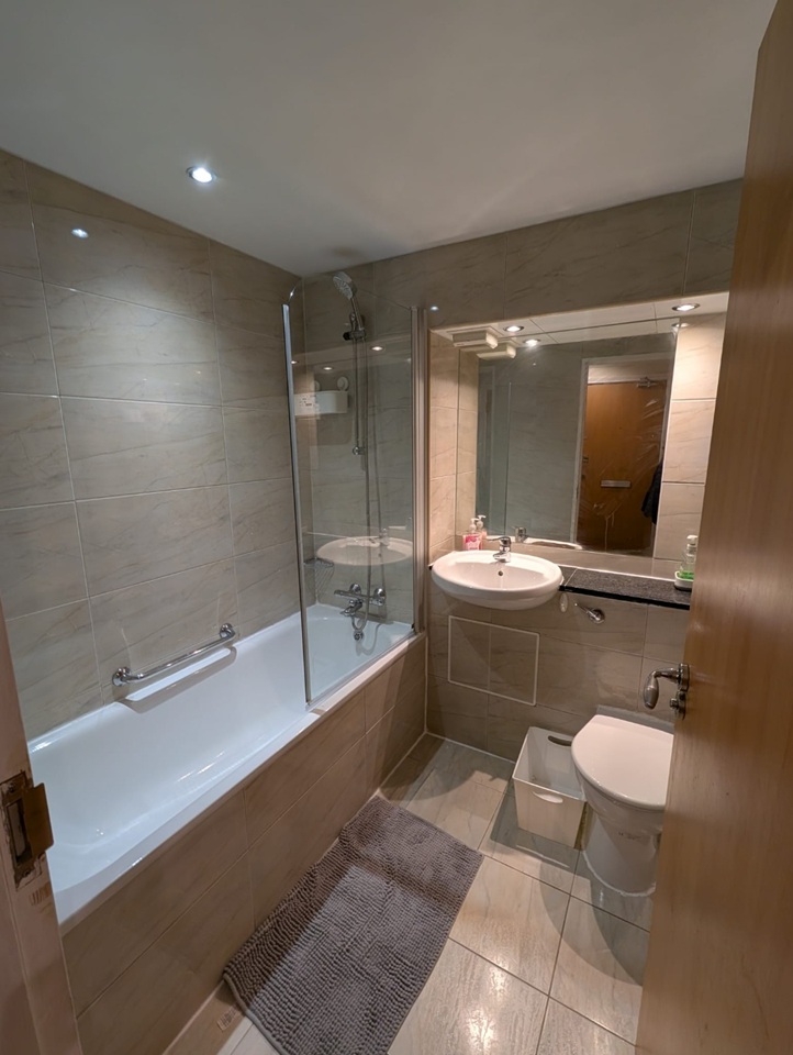 Additional image 5 of 2 Bed Flat, Argyle Street, G2, N1 7GU