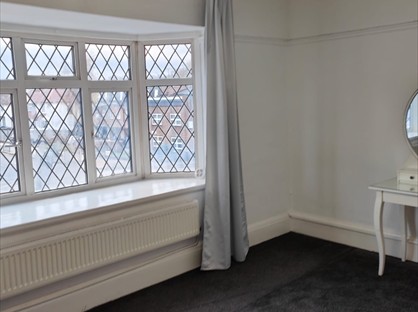 2 Bed Flat, Blackbird Hill, NW9