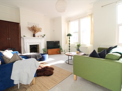 3 Bed Flat, Bickley St, SW17