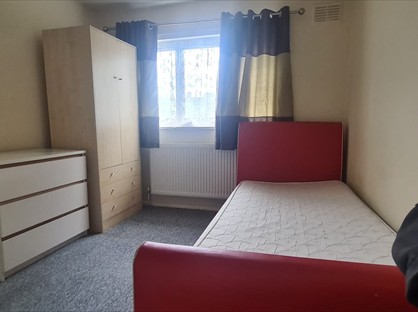 Room in a Shared House, Days Mead, AL10