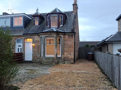 4 Bed Semi-Detached House, Bo'ness Road, FK3