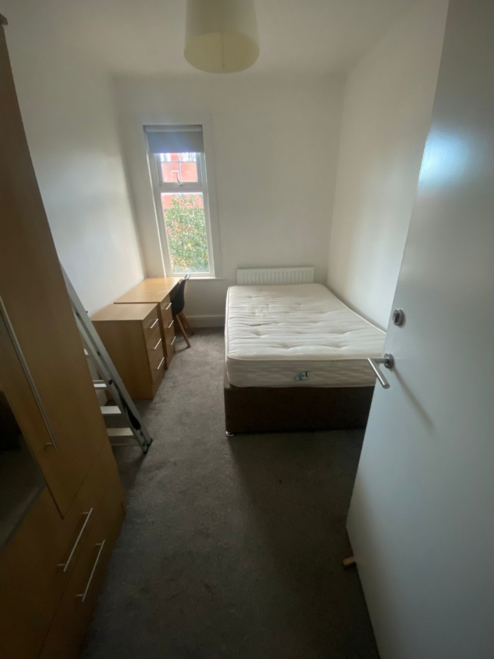 Additional image 4 of Room in a Shared House, Queens Road, NG9, N1 7GU