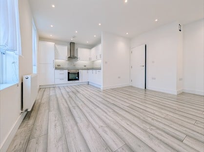 1 Bed Flat, Carshalton Road, SM1