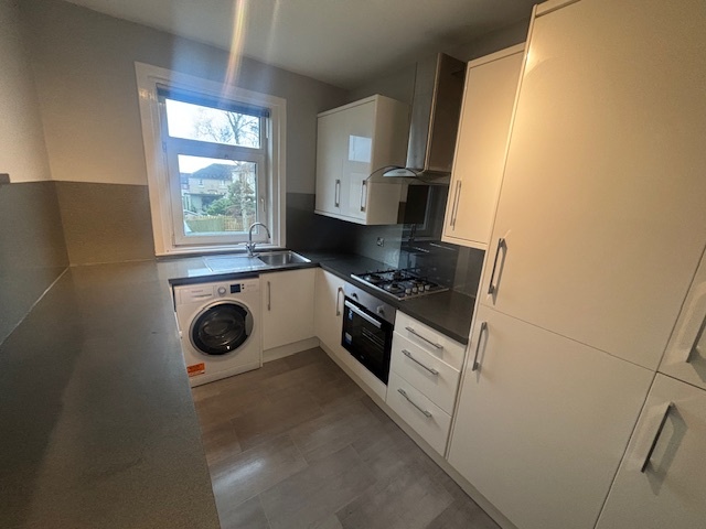 Glasgow - 3 Bed Flat, Springburn, G21 - To Rent Now for £1,100.00 p/m