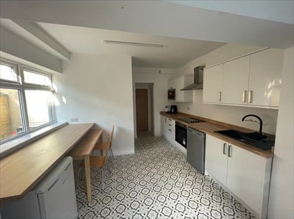 5 Bed Terraced House, Nelson Street, M7