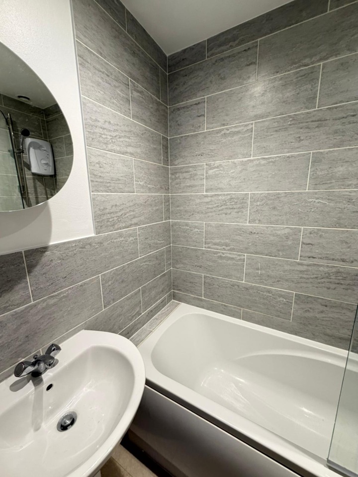 Reading - 1 Bed Flat, Tilehurst, RG31 - To Rent Now for £950.00 p/m