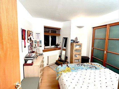 Room in a Shared Flat, Randolph Gate, G11