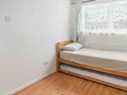 Room in a Shared House, Collierswood, CR4