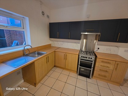 2 Bed Terraced House, Frog Lane, WN6