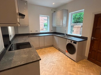 4 Bed Terraced House, St Brendans Road, M20