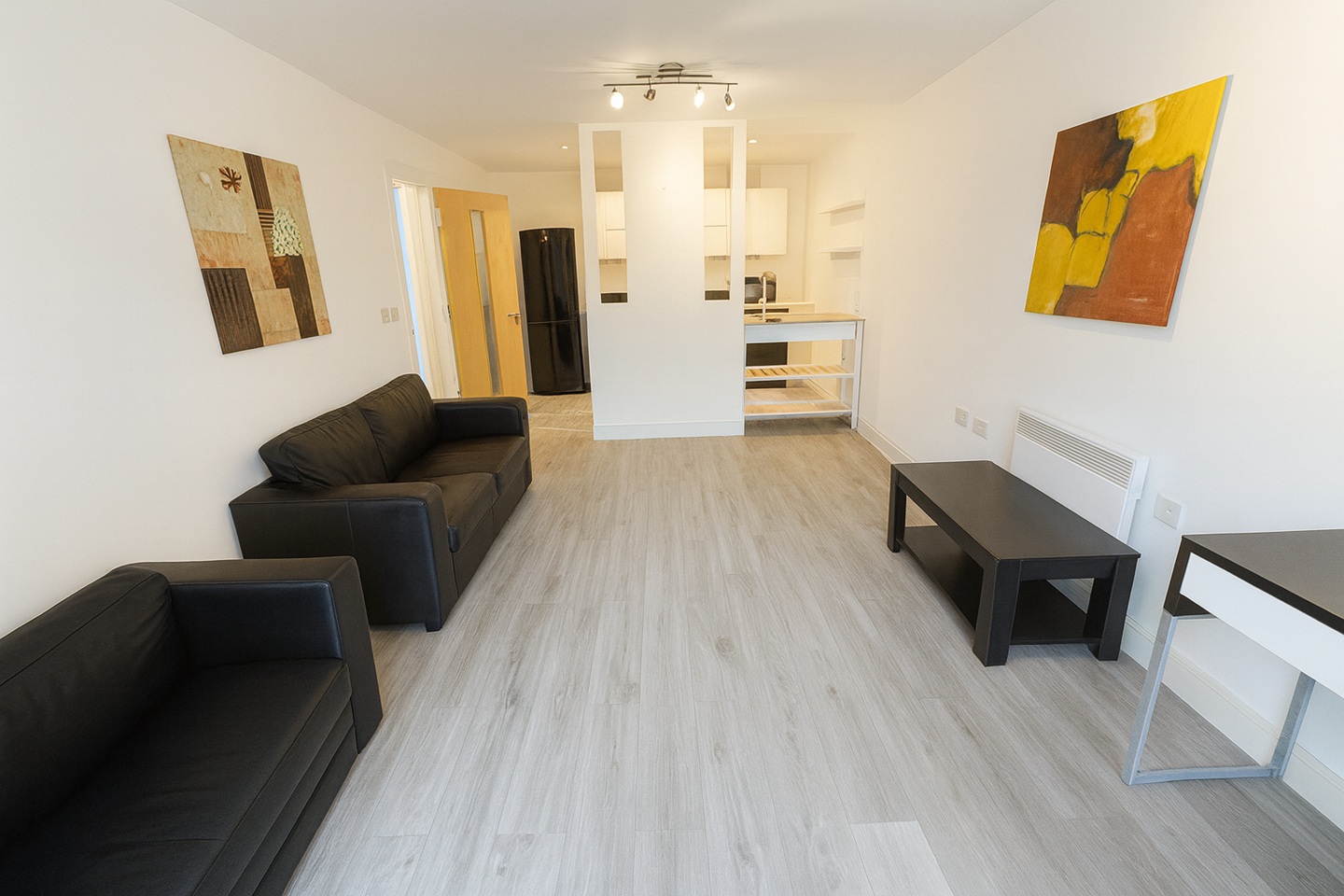 Room in a Shared Flat, Southside, B5 photo 2