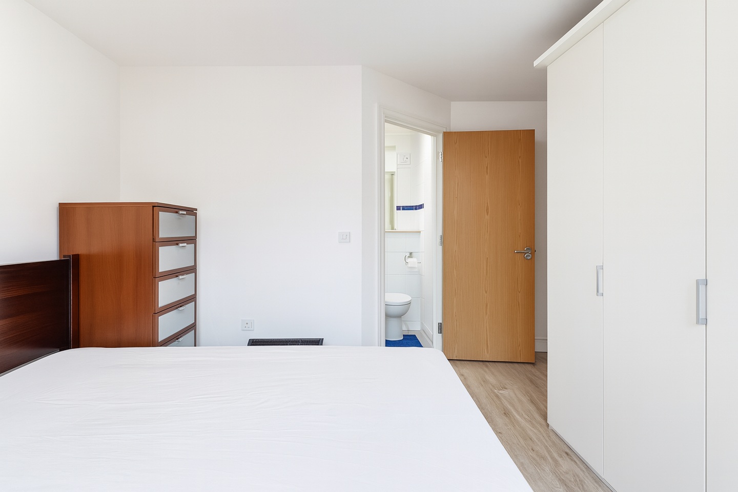Room in a Shared Flat, Southside, B5 photo 4