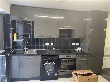 Studio Flat, Dorchester Waye, UB4