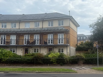 4 Bed Semi-Detached House, San Diego Way, BN23