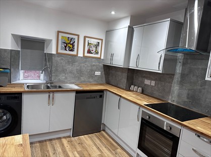 Room in a Shared House, Fore Street, TQ2