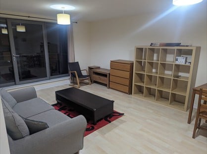 2 Bed Flat, Ashleigh Court, WD17