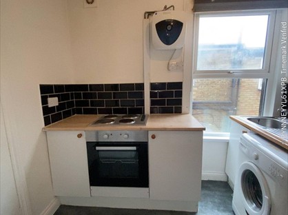 Studio Flat, High Street, CR7