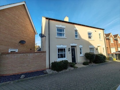 3 Bed Semi-Detached House, Midsummer Grove, MK40