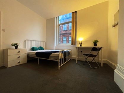 Room in a Shared Flat, Baillie Apartments, OL16