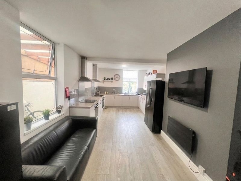 Additional image 6 of Room in a Shared House, Brighton Road, DE24, N1 7GU