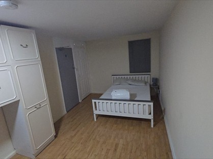 Room in a Shared Flat, Foredraft Close, B32