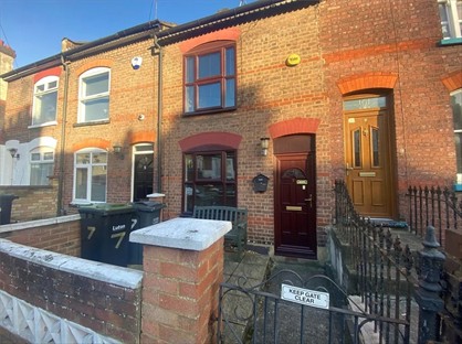2 Bed Terraced House, Winsdon Road, LU1