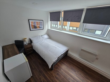 Studio Flat, Modern Studio In Newcastle-Under-Lym, ST5