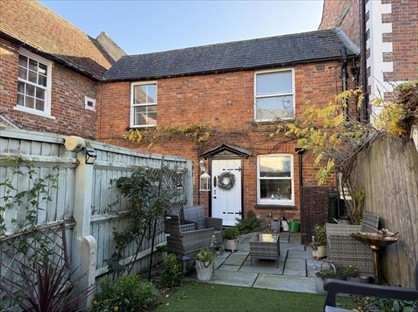 1 Bed Terraced House, Grove Street, OX12