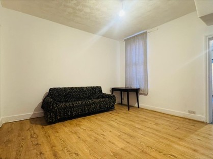 4 Bed Terraced House, Somerby Road, IG11