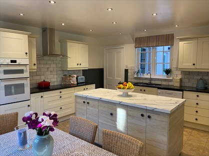 4 Bed Detached House, Oldhouse Lane, GU20