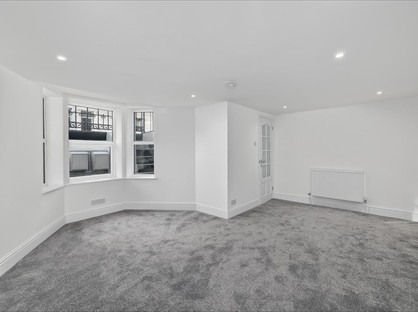 2 Bed Flat, Stonehouse, PL1