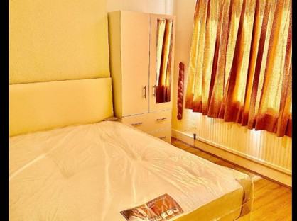 Room in a Shared Flat, Renters Avenue, NW4