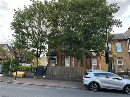 Studio Flat, Ferme Park Road, N8