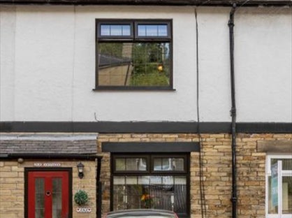 2 Bed Terraced House, Bradford Road, HD6