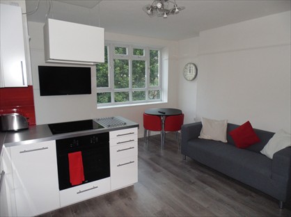 Room in a Shared Flat, Jewell House, SW12