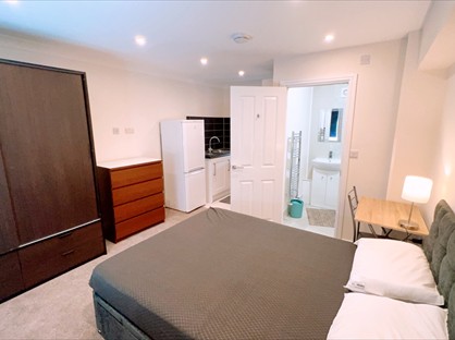 Room in a Shared House, Innholder Court, MK14